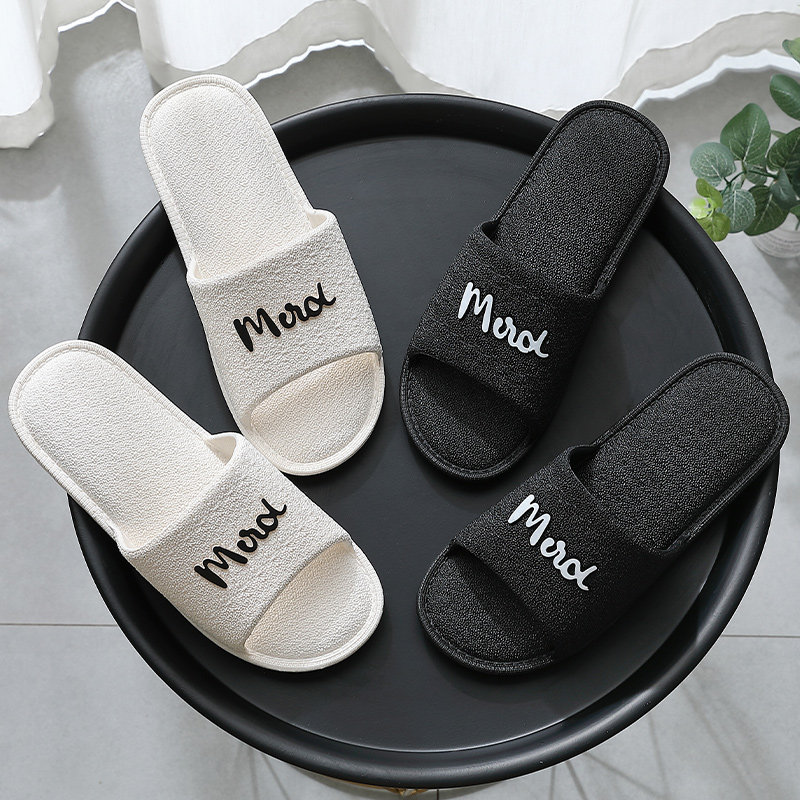 2021 new cool slippers female summer home ins Chains Chains outside wearing net red fashion non-slip domestic slippers summer