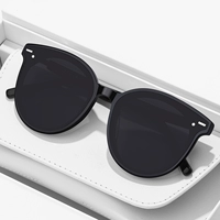 Медведи-линь Yuner's Model [HD Polarizer] Bears-Lin Yuner Model [5823-HD Polarizer]