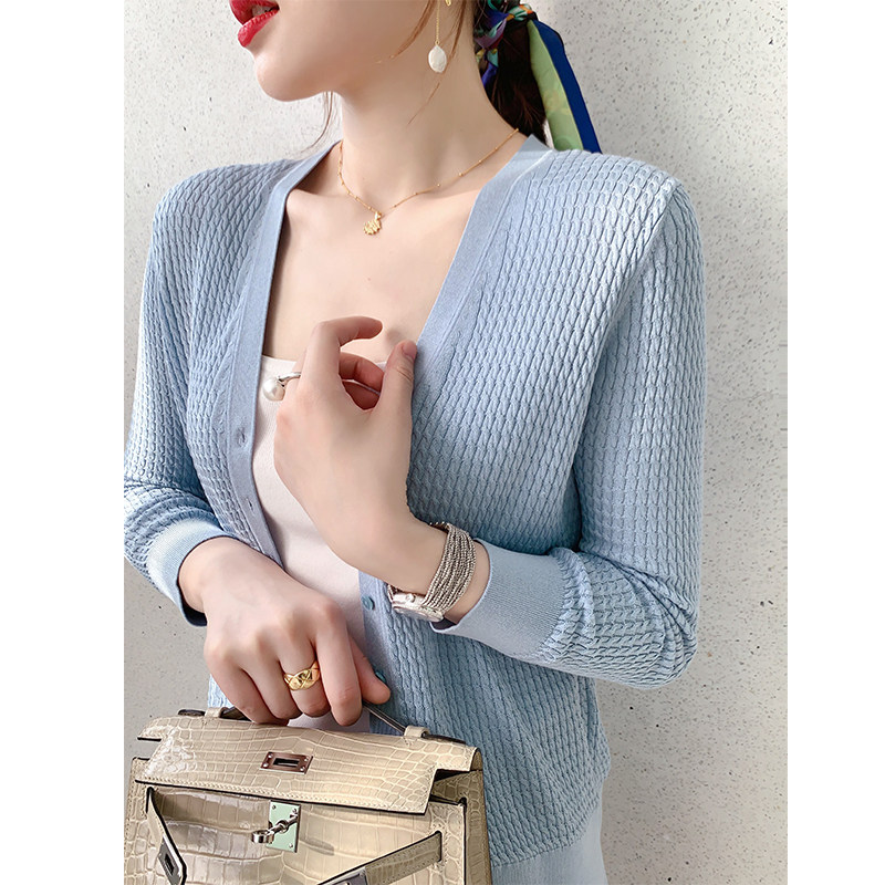 Enjiahui Town store pure ~ knitted cardigan jacket thin and versatile sunscreen clothes for women 2020 new air conditioning shirt