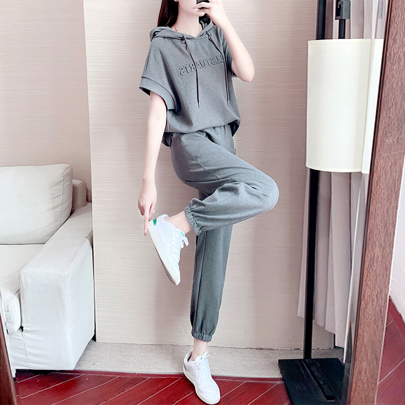 Hong Kong summer sports suit women's 2021 new fashion loose and thin running hooded gray two-piece suit