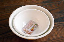 One-meter enamel slightly flawed Japanese simple color enamel bowl Salad bowl Enamel bowl Mixing bowl sold separately