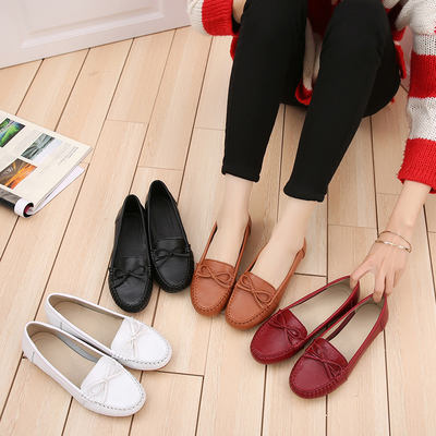 Leather soft-soled single-foot shoes, mother's leather shoes, elderly women's shoes for spring and autumn, large-sized flat bean shoes, nurse's shoes