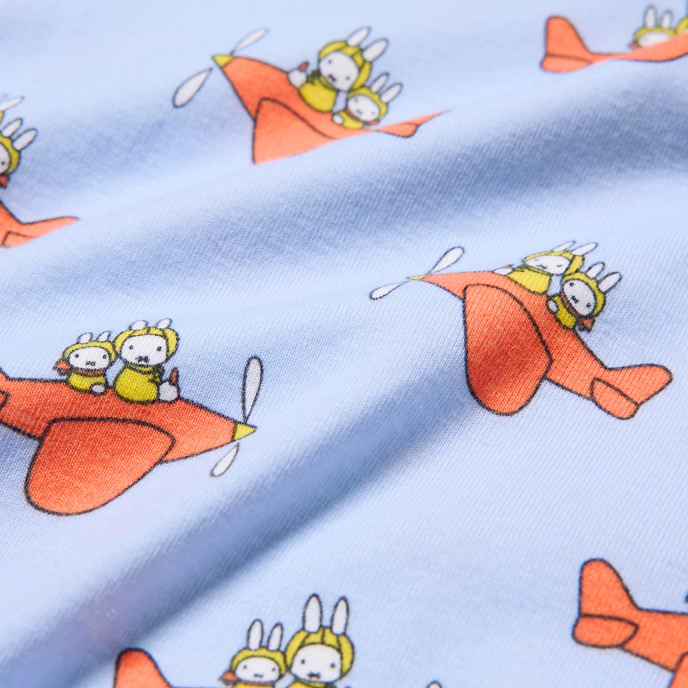 UNIQLO Детская UT Книга-рисунок кооперационная серия накидка для бедер длин sleeves 1-комплект 481845 478391