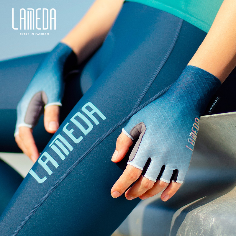 Lamparda 2022 new road car riding gloves shock absorbing and half finger short for men and women professional bikes