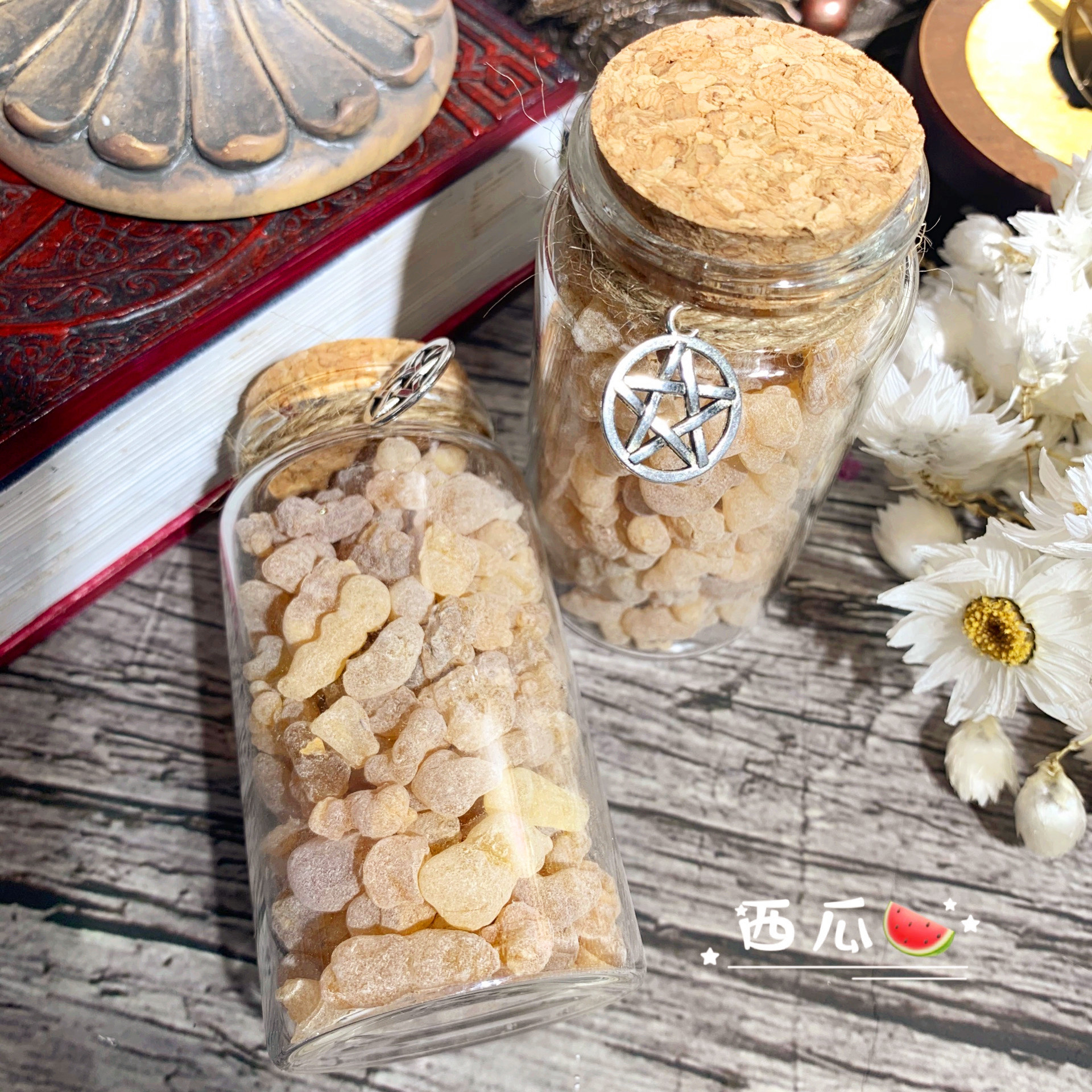 Altar frankincense summons the gods for meditation, magic rituals