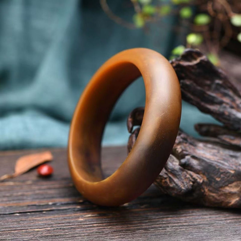 Ambergris'Gray Amber' Bracelet! Long-Lasting Fragrance, Specifications 20*10mm, Inner Diameter 56-62mm, Weight 36 Grams