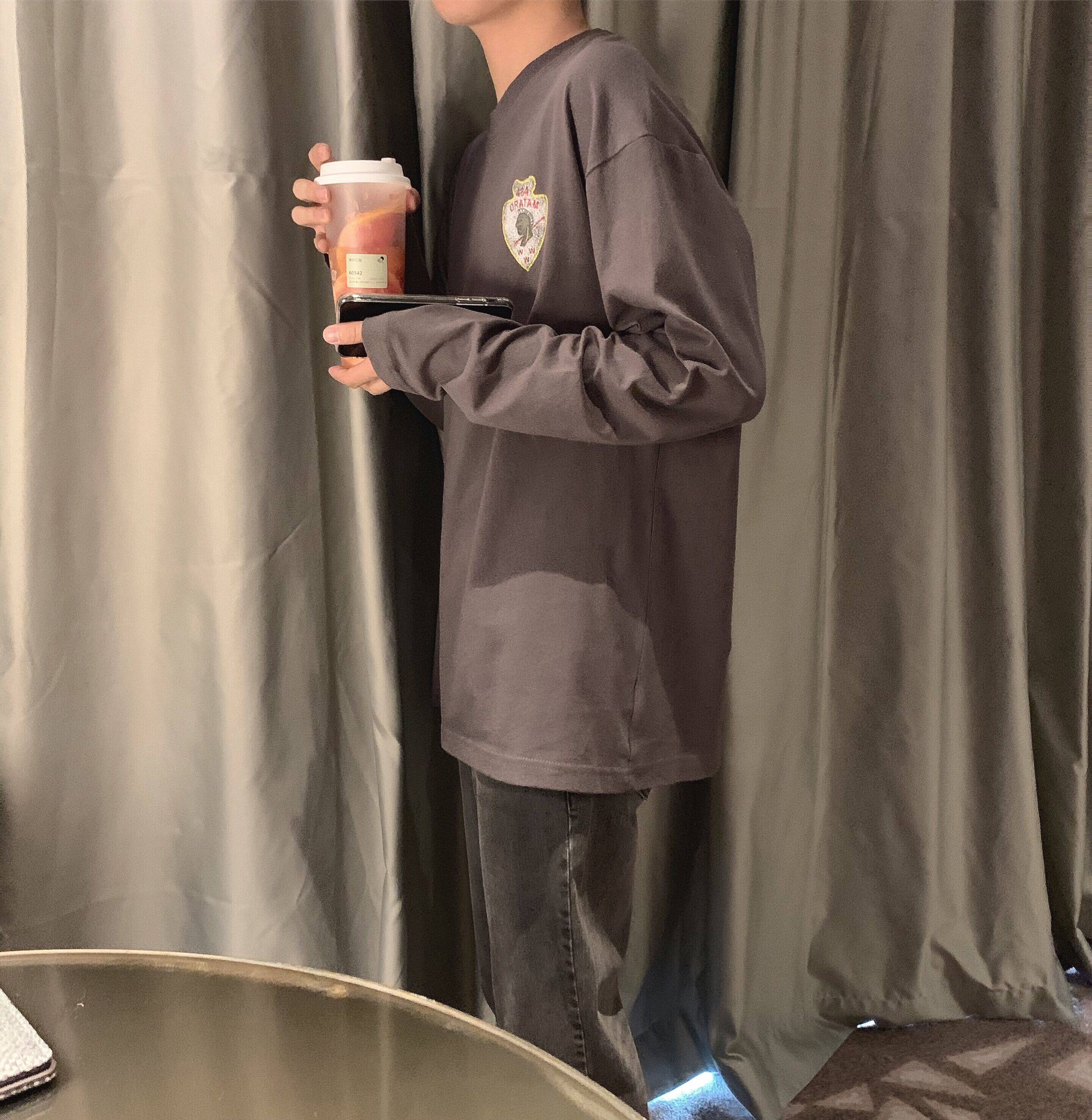 A tea and Agu autumn gray printed long-sleeved T-shirt men's Korean version loose and versatile bottom top