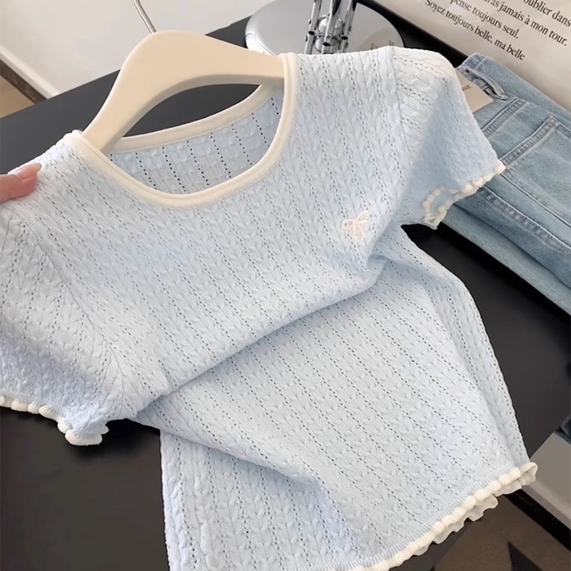 Trendy and Unique Color-Blocked Round-Neck Short-Sleeve T-Shirt for Women with Bow Embroidery, Slim-Fit, Ice Silk Knit Top