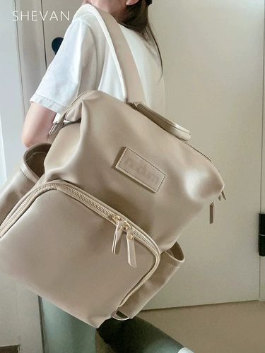 Вместительный и большой рюкзак для матери и ребенка