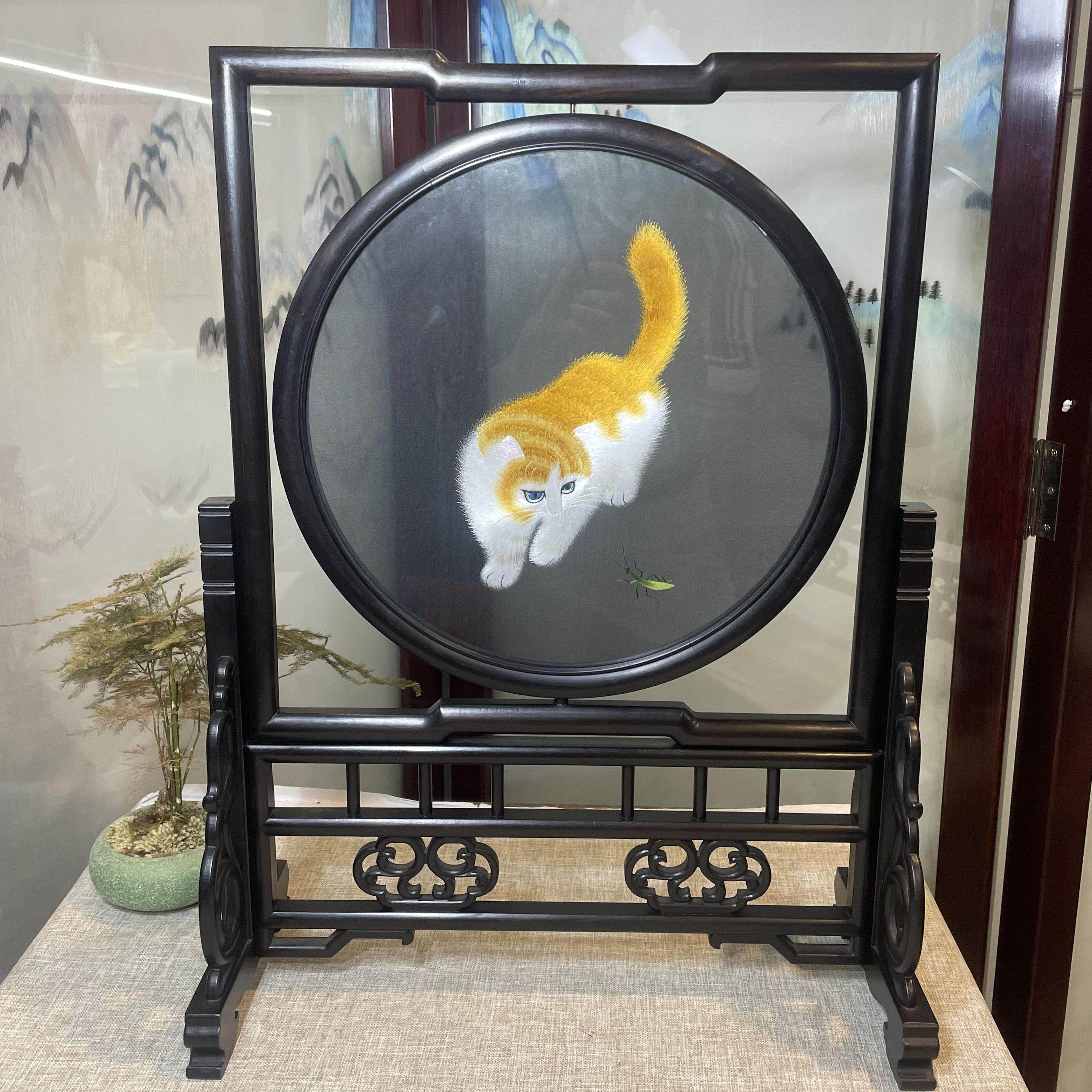 非遗手工苏绣双面绣精品摆件台屏双面异色绣波斯猫捕螳螂白猫礼品
