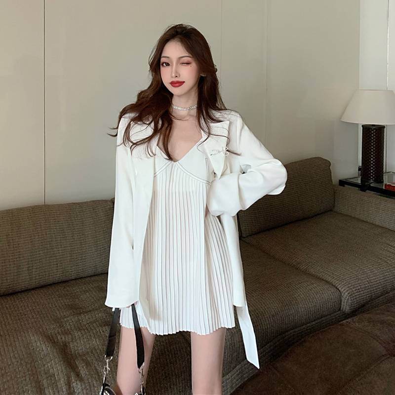 Tide Card 2022 New Autumn Winter Loose Medium Long Version White Fashion Temperament Suit Jacket Foreign Dress Suit Woman