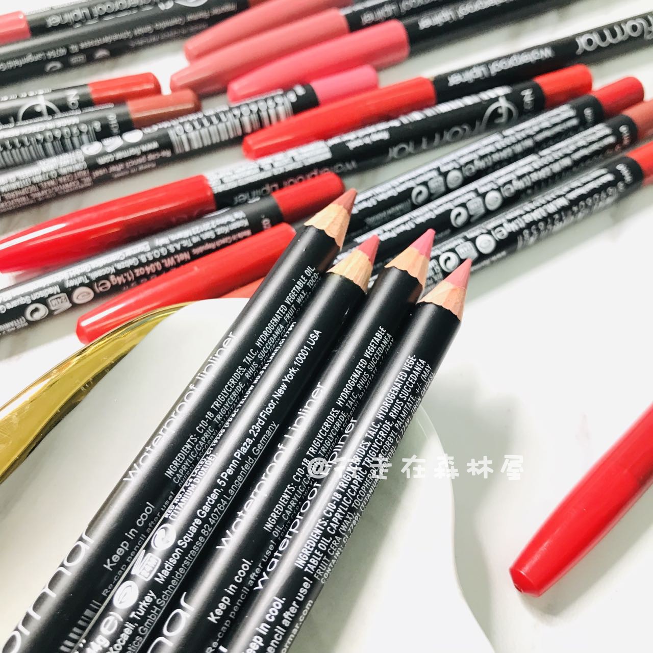 It will surprise you with the spot of Turkish flormar bean sand red Turkish Turkish orange pen