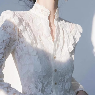 法式复古蕾丝衬衫女春季2025新款内搭打底上衣设计感小众白色小衫