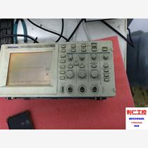 One Tektronix oscilloscope Model: TDS220 Power on display is positive. Please inquire before bidding.