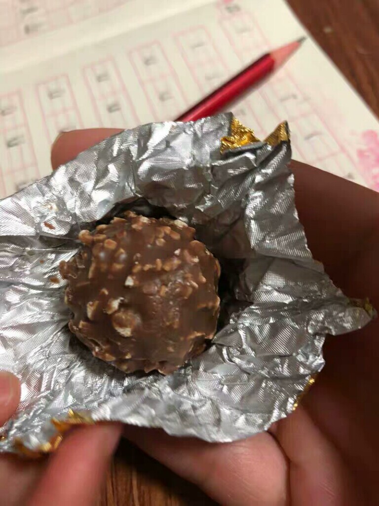 费列罗巧克力16粒好不好用，买来做礼物送人合适吗_搜券