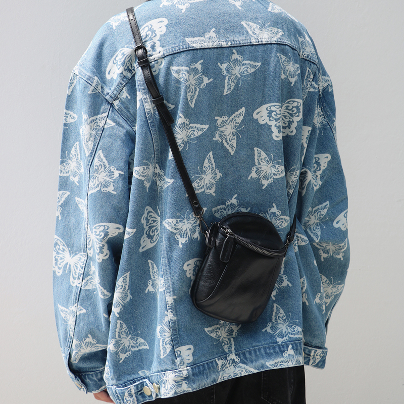 Outdoor Small Crossbody Bag, Men's Mobile Phone Bag, Compact and Lightweight, Mini Bag, High-End, Niche Design, Casual