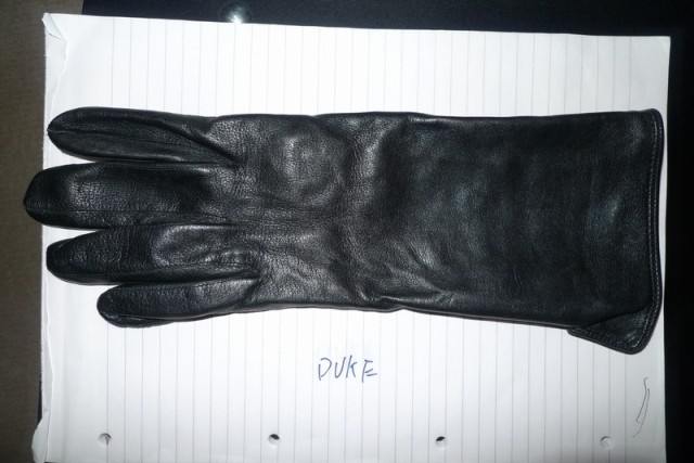 Brand new British Army version original Royal Air Force Land Air flight resistance sweaty leather gloves special price