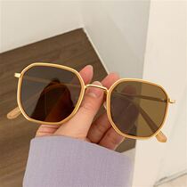 Japanese GP Same-style Tea Color Sunglasses Womens New Retro Small Frame Nets Red Street for sunglasses Mens round face
