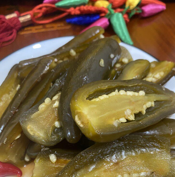 Yingji mother Korean sauce Pepper sweet and sour pepper under the meal super spicy Kimchi pickles Korean national side dishes small packages