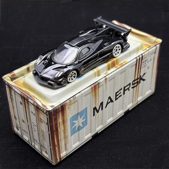 Authentic Land Rover Range Rover Alloy Car Model Lamborghini Toy Car Porsche 64 Car Model Ornament Pagani