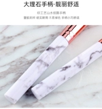 Мраморный хайлайтер, тональный крем, кисть, румяна, рассыпчатая пудра, мягкая база под макияж