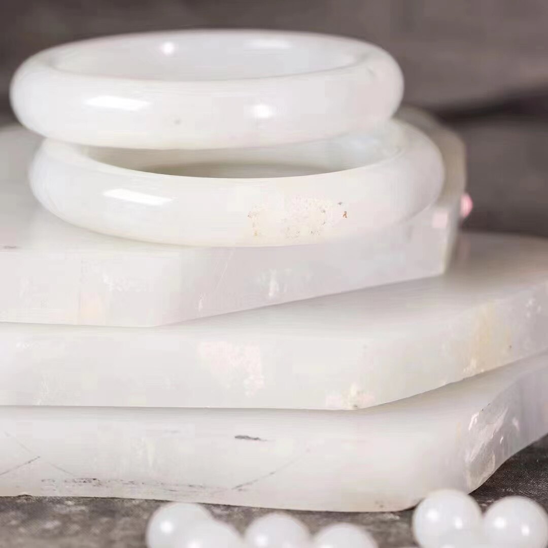 High - end custom Xinjiang and field seed sheep white jade gold steel plate bracelet bracelet string pendant