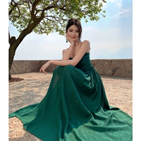 Темно-зеленый