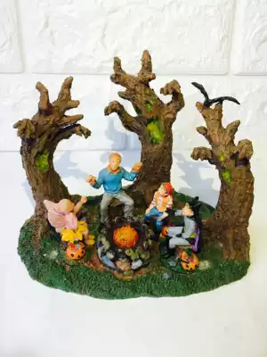 Foreign trade export resin Halloween pumpkin characters tell ghost stories party fire pile Christmas fine interesting ornaments