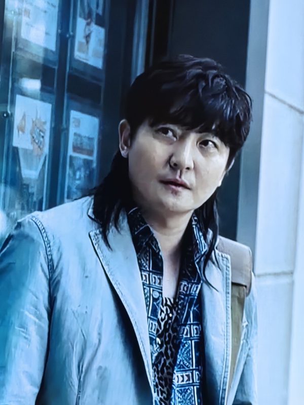 Men's and Women's Long Swallowtail Hairstyle, 80S Nostalgic Retro Hairstyle, Full Black and Gray Wig, Video Shooting Props