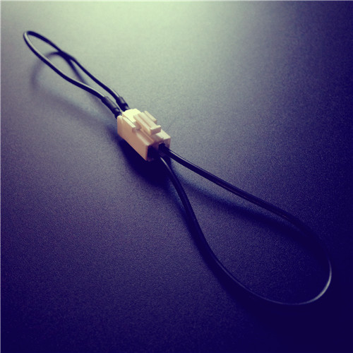 Đầu nối xe 2P hai phích cắm hai dây cắm hai đầu cắm phích cắm nhỏ và tinh tế - Sửa đổi ô tô mua chổi rửa xe ô tô