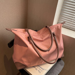 Hand-Held Travel Bag for Women 2026 New Model Large Capacity Commuter High-Value Short-Distance Lightweight Travel Business Trip Luggage Bag