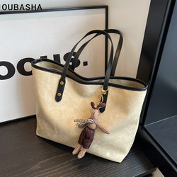 High-End Textured Commuter Bag for Women 2026 New Summer Versatile Shoulder Bag Niche Design Large Capacity Tote Bag