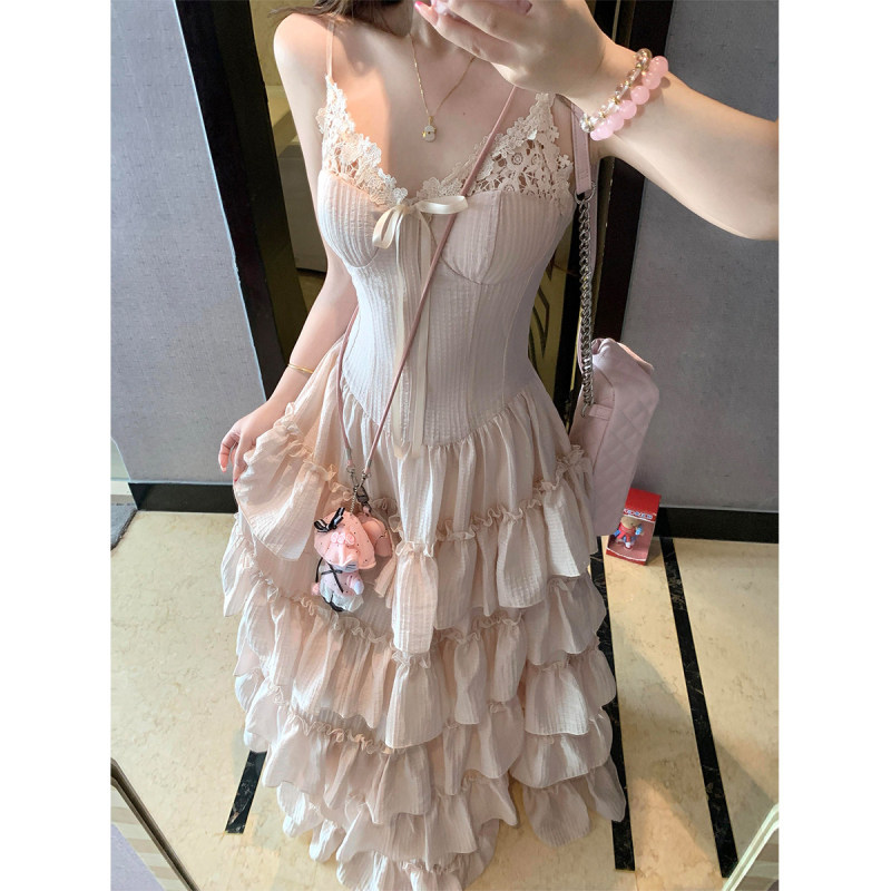 French Sweet Girl Lace Suspender Dress for Women, Summer High-End, Very Pretty Cake Dress with Large Skirt and Long Skirt French Sweet Girl Lace Suspender Dress for Women, Summer High-End, Very Pretty Cake Dress with Large Skirt and Long Skirt