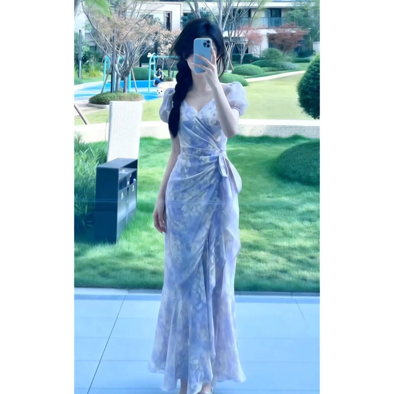French-Style Blue V-Neck Puff Sleeve Dress for Women, Summer 2026 New Model, Waist-Cinching Slimming Fishtail Bodycon Long Dress