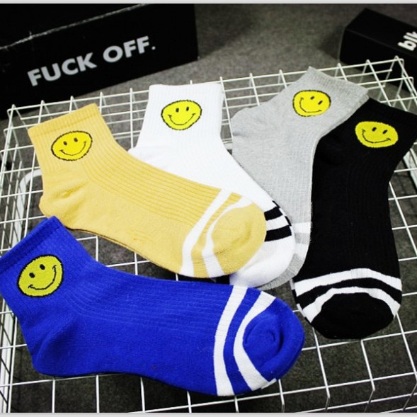 Korean New Style Smiley Face Japanese Harajuku Street Couple Cute Men and Women Cartoon Socks Mid-Tube Cotton Socks Sports Trendy Socks Korean New Style Smiley Face Japanese Harajuku Street Couple Cute Men and Women Cartoon Socks Mid-Tube Cotton Socks Sports Trendy Socks