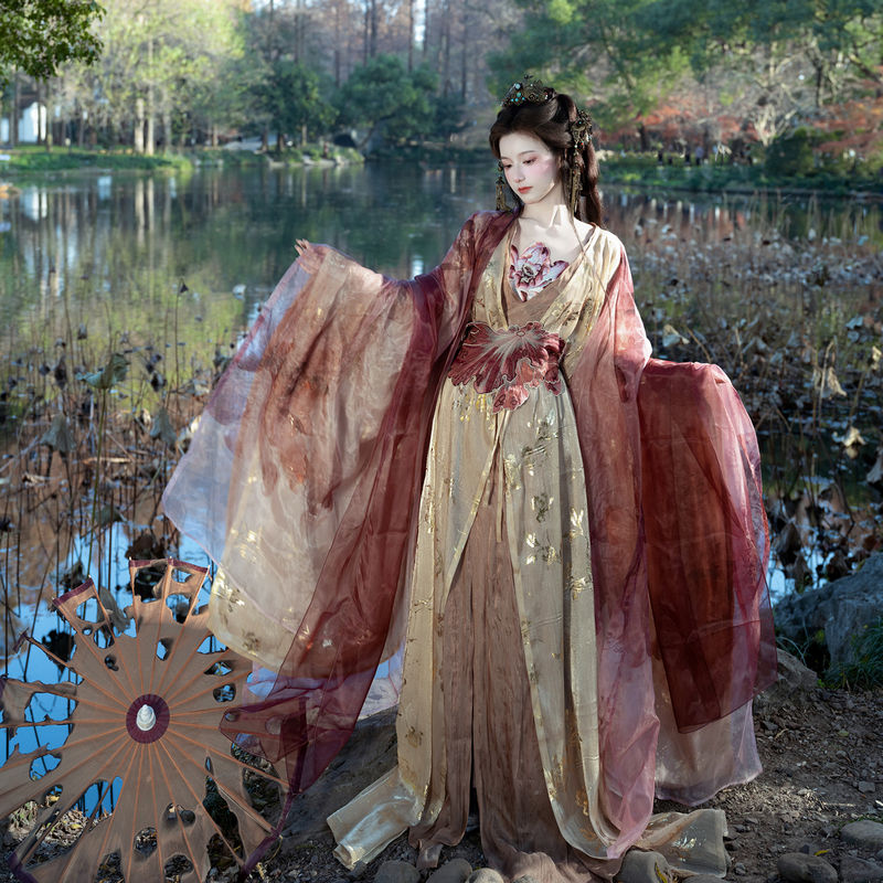 The Fragrance Remains the Same [Withered Lotus Dyed Throughout] Hanfu Gold-Embroidered Heavy-Duty Embroidered Suspender Dress