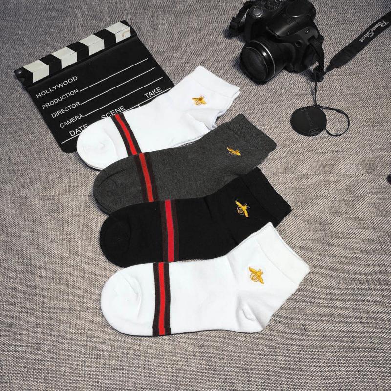 Five Pairs of Autumn and Winter Socks, Little Bee Gold Thread Embroidery Striped High Tube Men's Socks, Mid-Tube Anti-Odor Breathable Socks, Pure Cotton Women's Socks