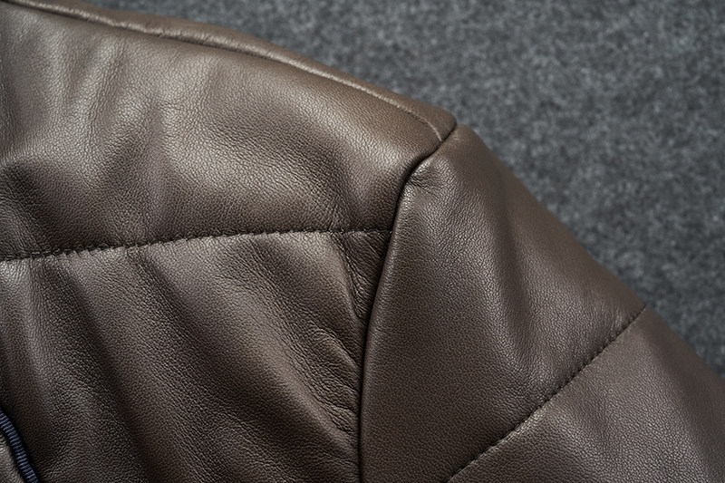 Удерживающая тепло куртка с пухом, Италия, из натуральной кожи, облегающий крой, увеличенная толщина 