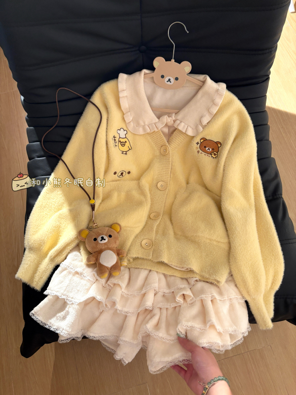 Cute Rilakkuma Hibernating Bear Embroidered Knitted Cardigan Sweater for Women, Loose and Versatile Long-Sleeve Top for Autumn and Winter Cute Rilakkuma Hibernating Bear Embroidered Knitted Cardigan Sweater for Women, Loose and Versatile Long-Sleeve Top for Autumn and Winter