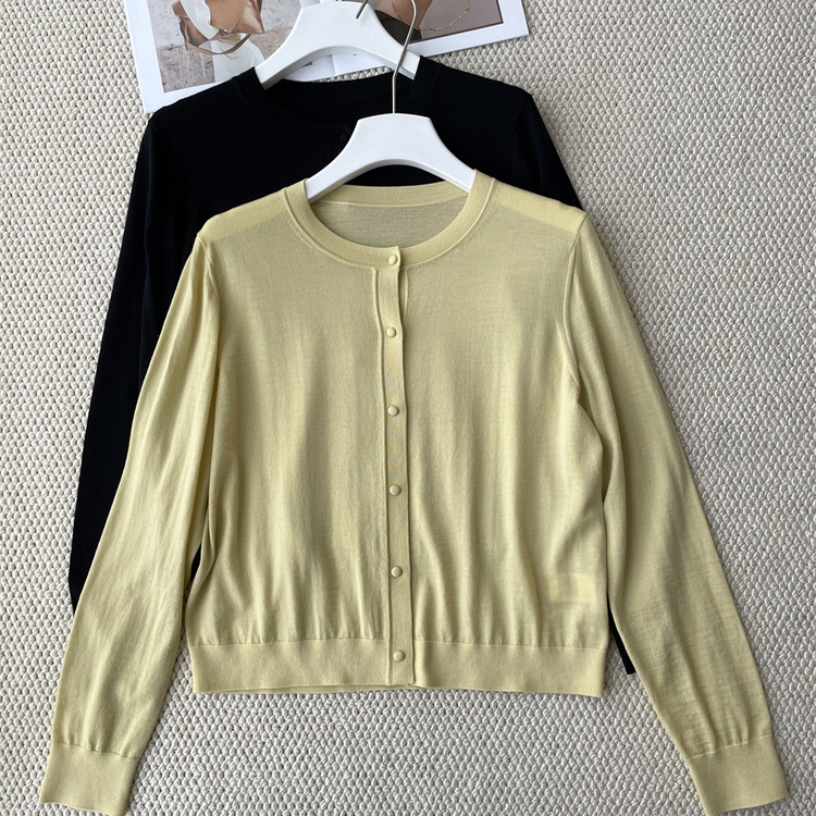26 Minimalist Row-Style Lightweight and Breathable 100% Wool Round-Neck Single-Breasted Long-Sleeve Pastoral Fresh Cardigan for Women