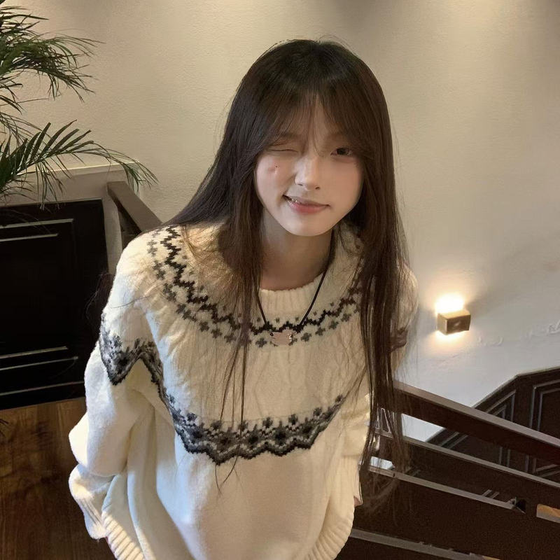 Fair Isle White Crew Neck Knit Sweater for Women, Lazy Style, Loose Design, Autumn and Winter Pullover, Cable Knit Warm Top