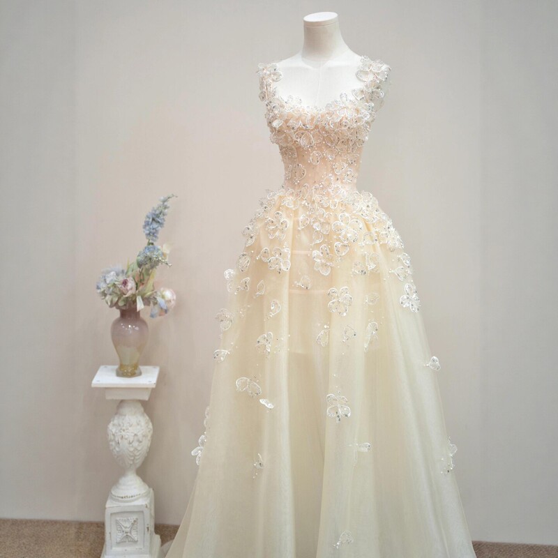 French-Style Floral Light Wedding Dress 2026 New Model Bride's Heavy-Duty Main Veil High-Quality Texture Forest-Style Departure Veil Trailing Gown French-Style Floral Light Wedding Dress 2026 New Model Bride's Heavy-Duty Main Veil High-Quality Texture Forest-Style Departure Veil Trailing Gown