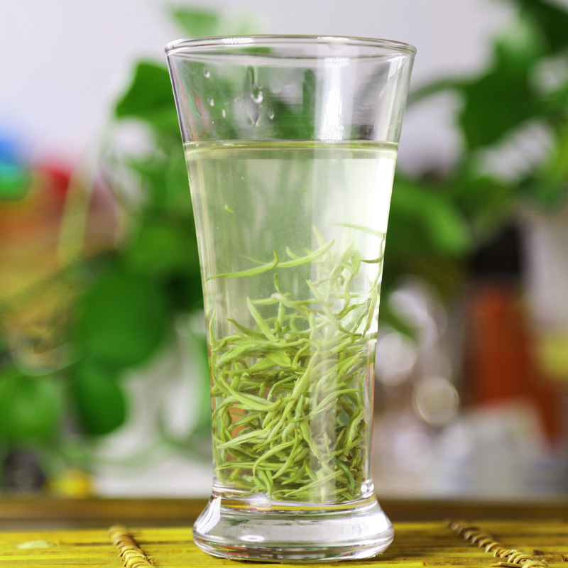Yingke Pine tea Green tea 2021 New Tea Biluochun Mingqian Premium head picking Spring Tea buds fragrant Tea 125g