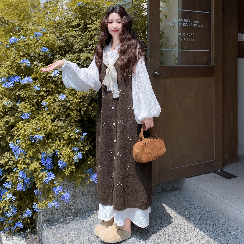 Pregnant Women Wear a Dark Brown Knitted Vest Dress in Autumn and Layer It with a White Shirt and Long Skirt. Plus-Size Age-Reducing Two-Piece Dress