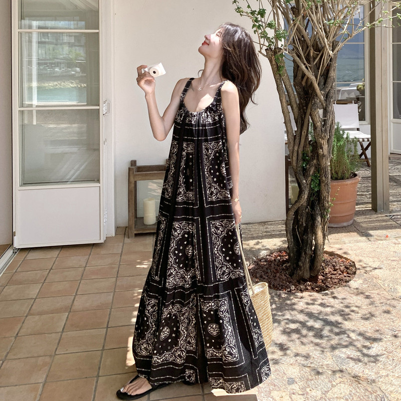 Pregnant Women's Bohemian Style Printed Suspender Skirt Women's Summer 2026 New Large Size Loose Slimming Vacation Dress