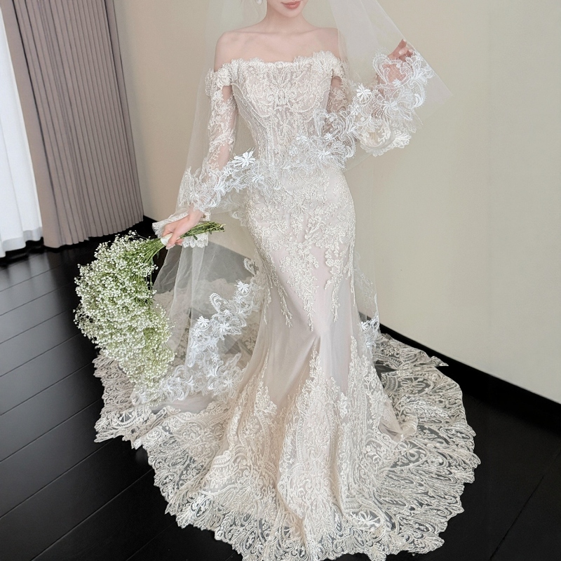 Under the Sycamore Tree, Yuailei Lace Fishtail Wedding Dress 2026 Bride Off-Shoulder Long-Sleeve Light Luxury Lace Handmade High-End Feel Under the Sycamore Tree, Yuailei Lace Fishtail Wedding Dress 2026 Bride Off-Shoulder Long-Sleeve Light Luxury Lace Handmade High-End Feel