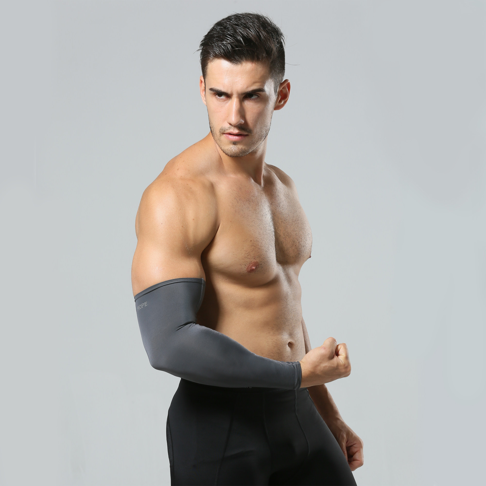 VERNAL HOPE Sport lengthened armguard basketball care with thin air-proof sunscreen summer men and women in a pair of clothing