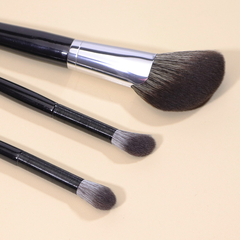8.9元买3支修容刷？性价比高到离谱！_化妆刷_淘宝美妆网