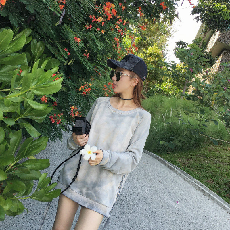 @ZY喜哥 秋季新款破洞晕染做旧长袖上衣chic中长款宽松慵懒卫衣女