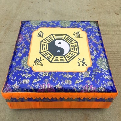 Kneeling Mat for Home Use, Embroidered, Octagonal, Solid Wood Kneeling Stool, Meditation Cushion, Taoist Temple, Taoist Practice, Natural Incense, Kneeling Mat for Worship Kneeling Mat for Home Use, Embroidered, Octagonal, Solid Wood Kneeling Stool, Meditation Cushion, Taoist Temple, Taoist Practice, Natural Incense, Kneeling Mat for Worship